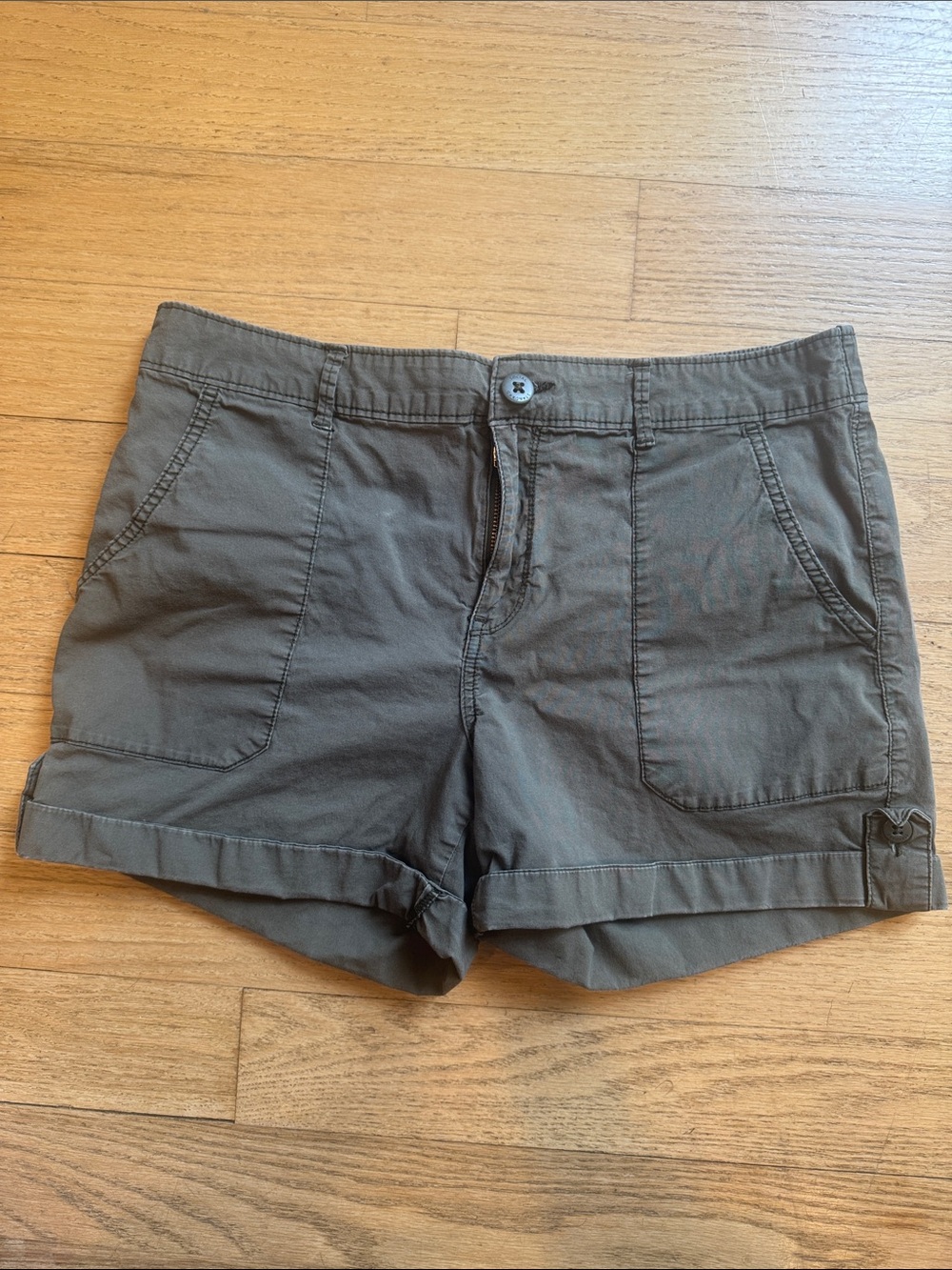 Sanctuary Olive Green Casual Shorts, size large